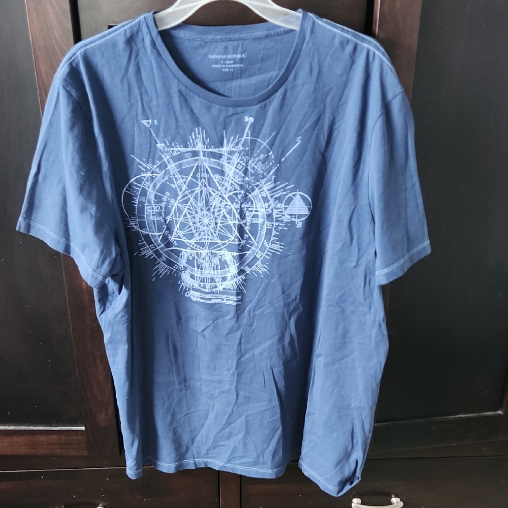 Banana Republic Men's Navy Graphic Tagless Tee